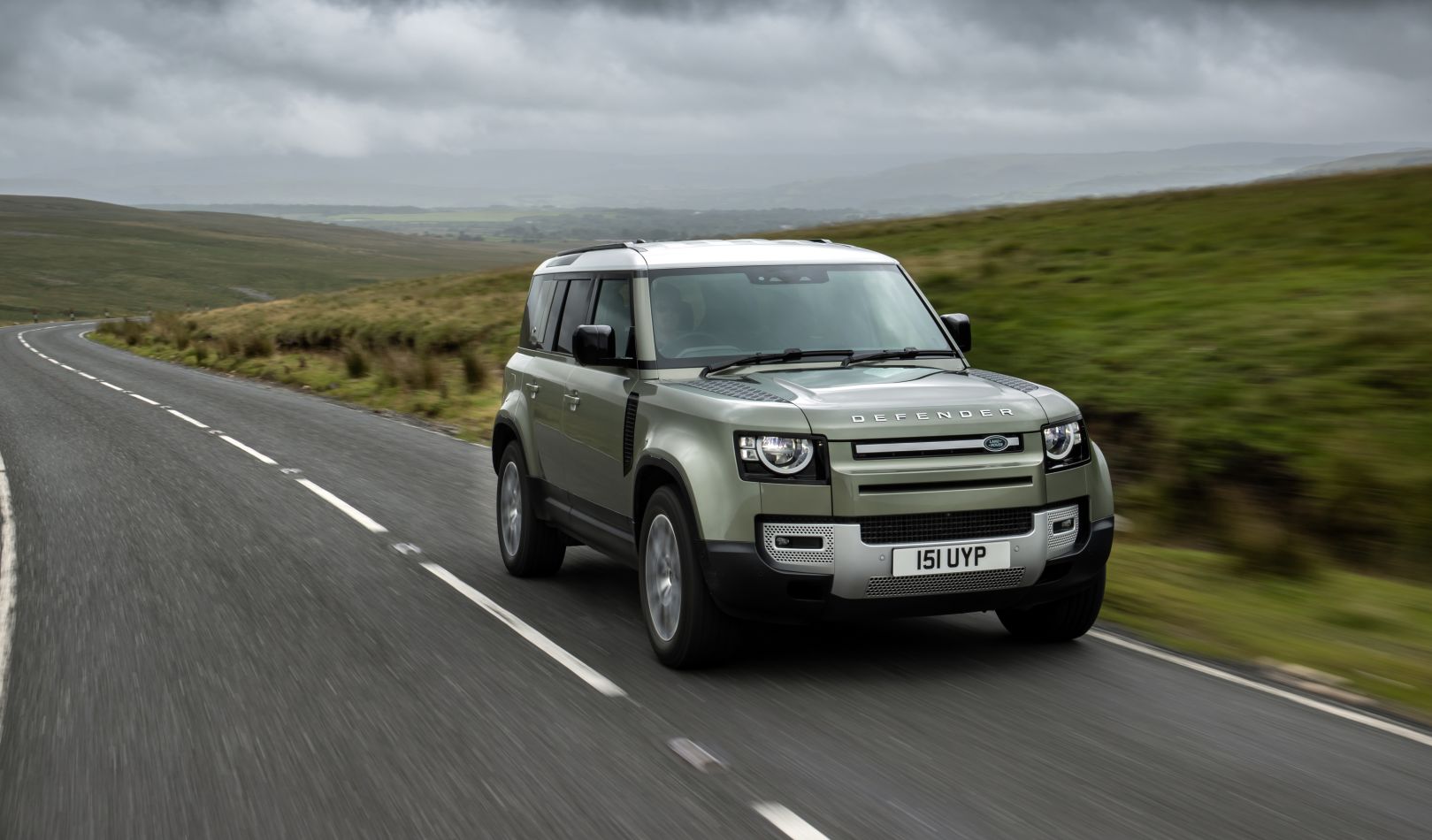 Roles Rover Jaguar Land Rover: ‘Hydrogen has a role to play across transport industry’