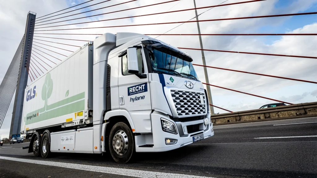 GLS Hyundai Xcient Hydrogen Fuel Cell Truck Trials August 2024 - Driving Hydrogen