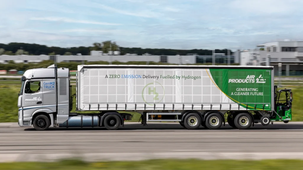 Mercedes Benz GenH2 Fleet Fuel Cell Electric Vehicle Truck Air Products August 2024 Driving Hydrogen