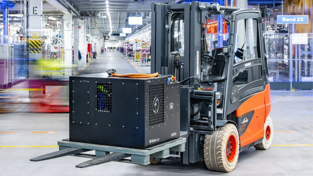 BMW hydrogen fuel cell forklift trucks Linde Globe XLP 80 fuel cell system