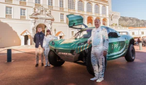 Left to right: Alejandro Agag (CEO, Extreme E), Catie Munnings (Racing Driver, Extreme E), H.S.H Prince Albert II of Monaco. (Image: Extreme E)