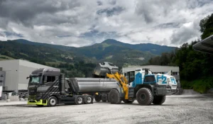 Liebherr developed the first prototype large wheel loader with hydrogen engine. (Image: Liebherr)