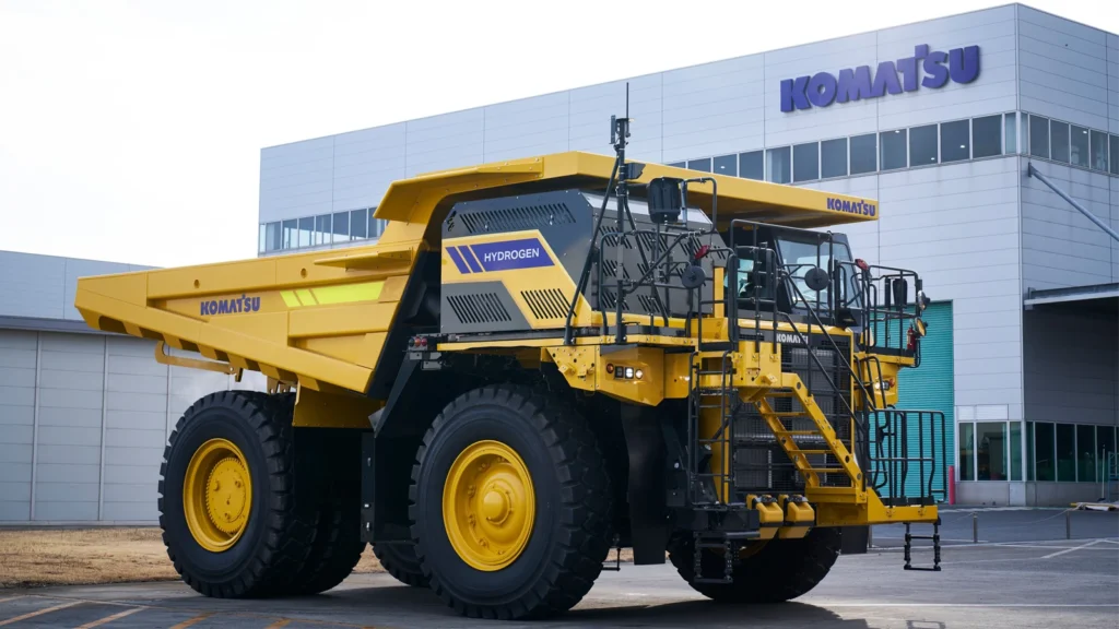 Komatsu hydrogen dump truck 12 cylinder engine - March 2025 Driving Hydrogen