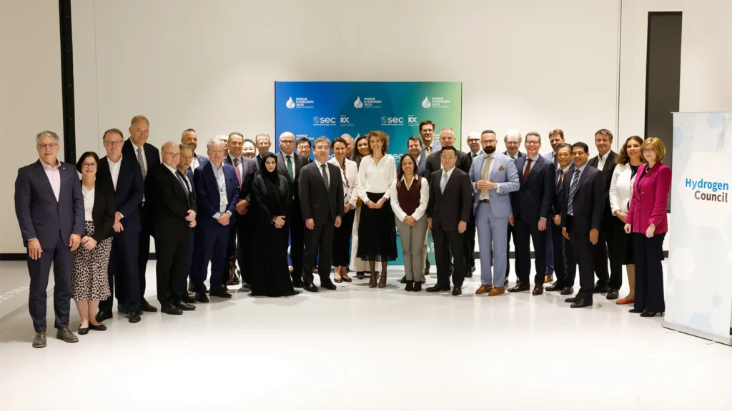 Image: Bas Czerwinski / Hydrogen Council)