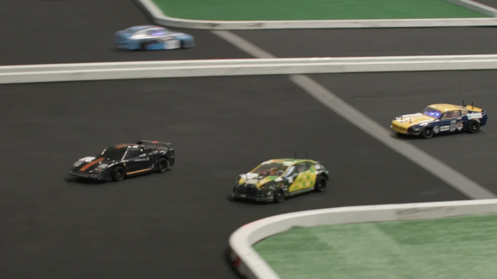 Hydrogen fuel cell powered remote controlled cars. (Image: H2GP Foundation)