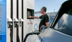 HRS Hydrogen Refuelling Solutions' HRS14 hydrogen dispenser
