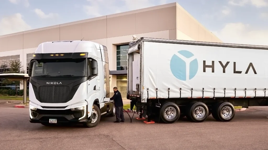 Nikola Tre hydrogen fuel cell truck. (Image: Nikola)