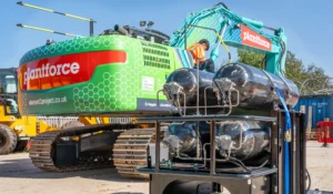 Plantforce's hydrogen powered dual fuel digger. (Image: ULEMCo)