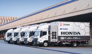 Line of Honda and Dongfeng hydrogen fuel-cell trucks in China